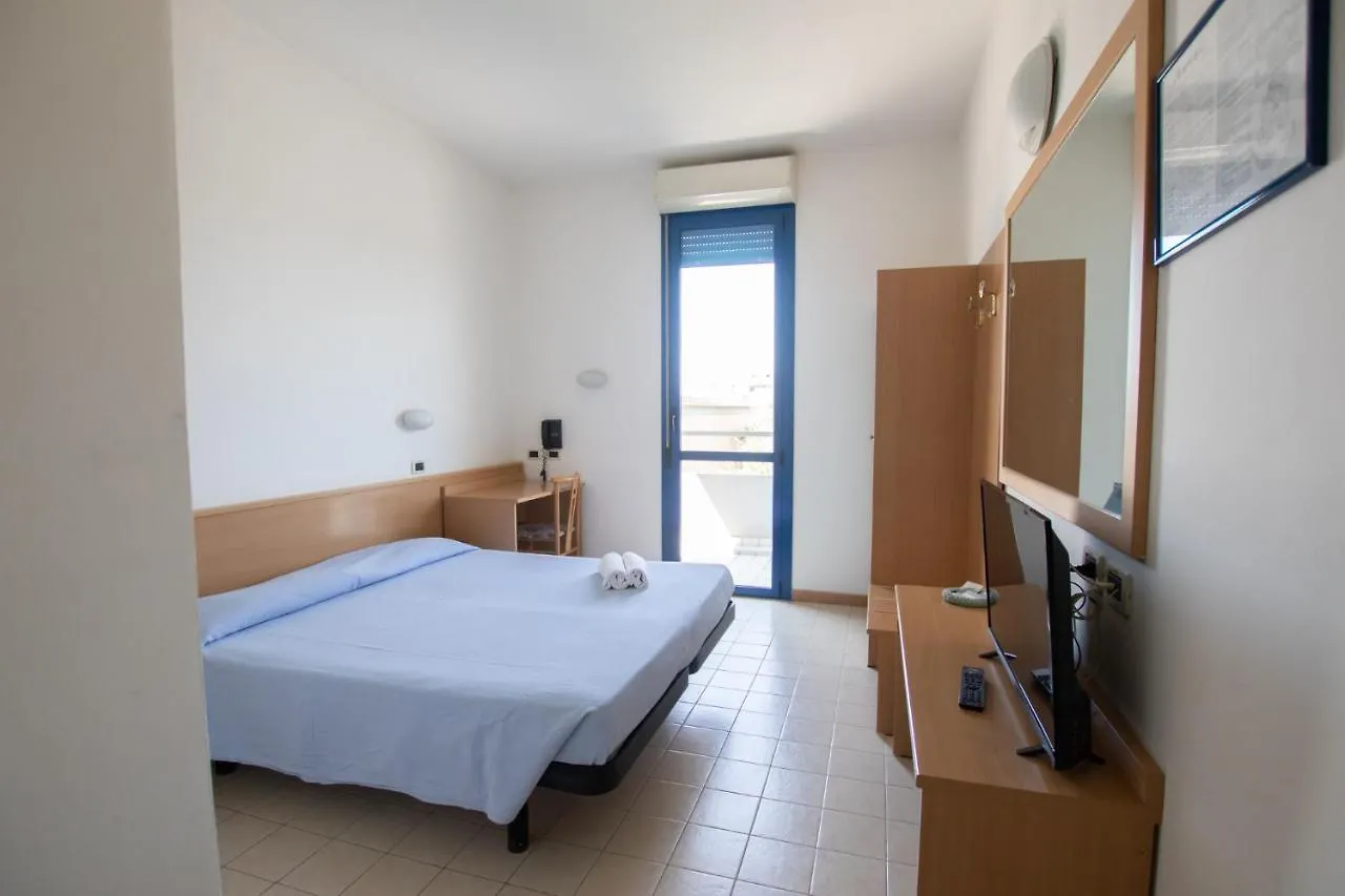 ראבנה Piccolo Hotel